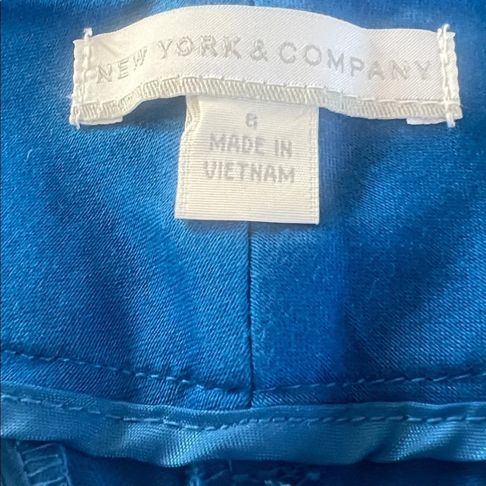 New York & Company Vibrant Blue Women's 🩳Bermudas